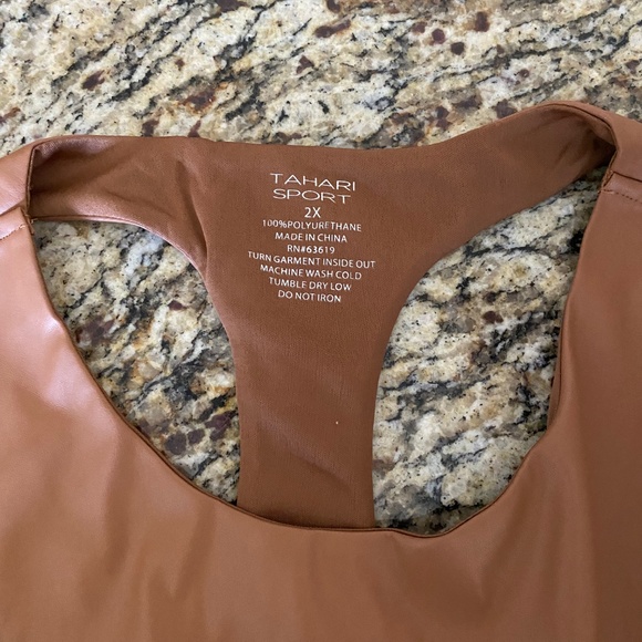 Tahari Sport Women's Active Faux Leather Racerback Cropped Tank - Picture 4 of 8